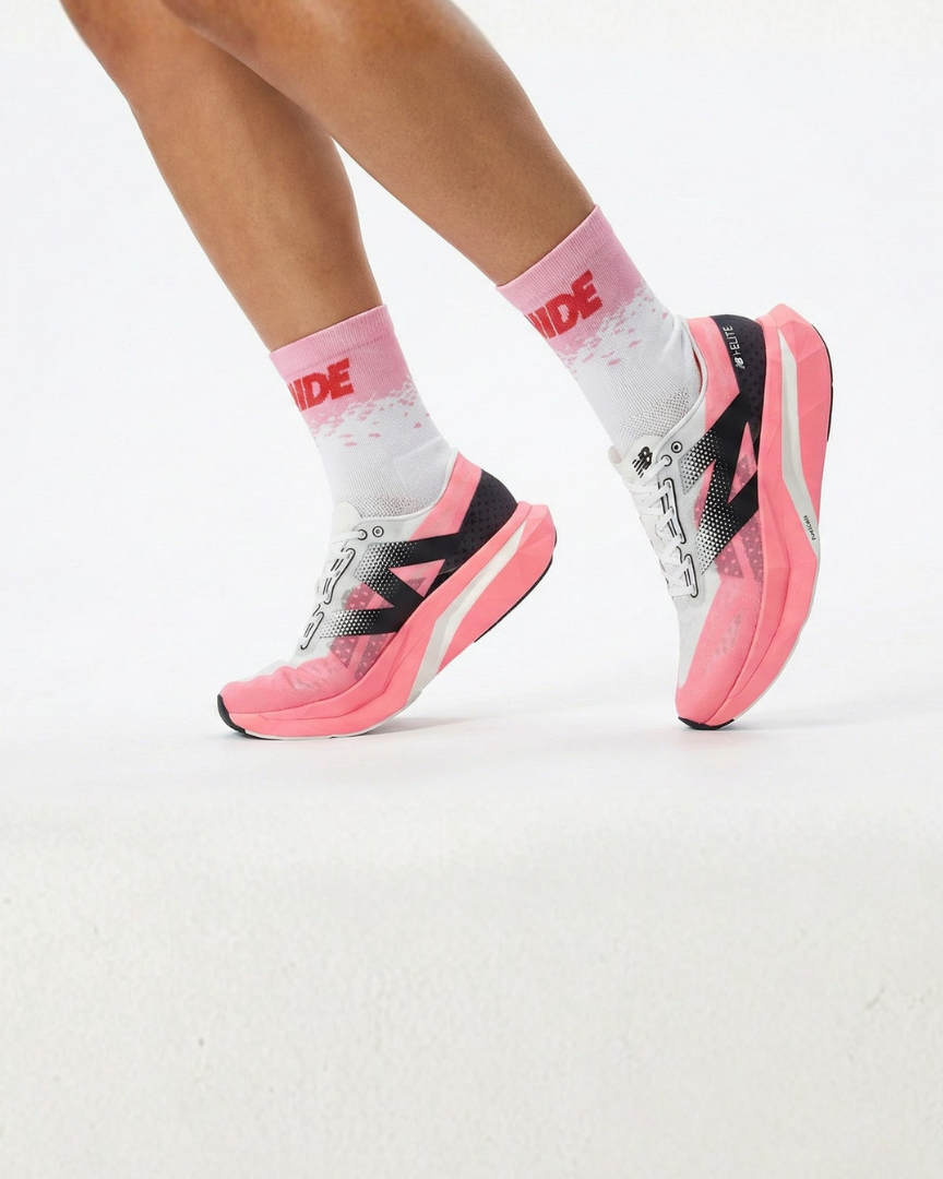 Performance Running Socks - Quarter Crew Flash Pink